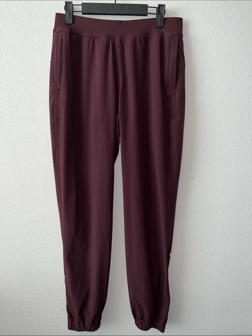 Lululemon Adapted State Perforated High-Rise Jogger Goodnight Plum Size 8